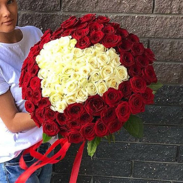 101 роза "Сердце" в Рас-эль-Хайме
